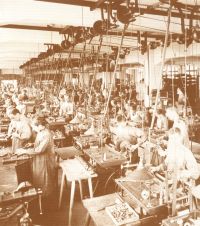 Vorfertigung der Teleabteilung um 1914 Vorfertigung der Teleabteilung um 1914